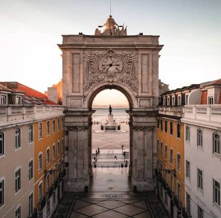 Rua Augusta Arch