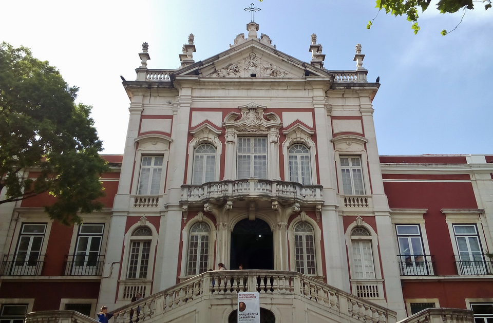 Bemposta Chapel and Palace