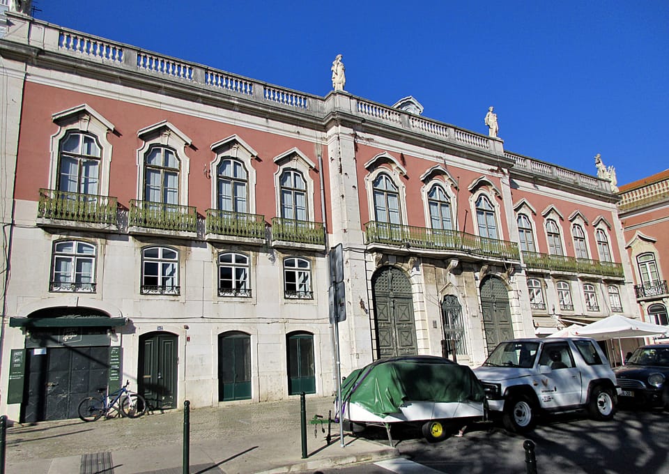Sinel de Cordes Palace